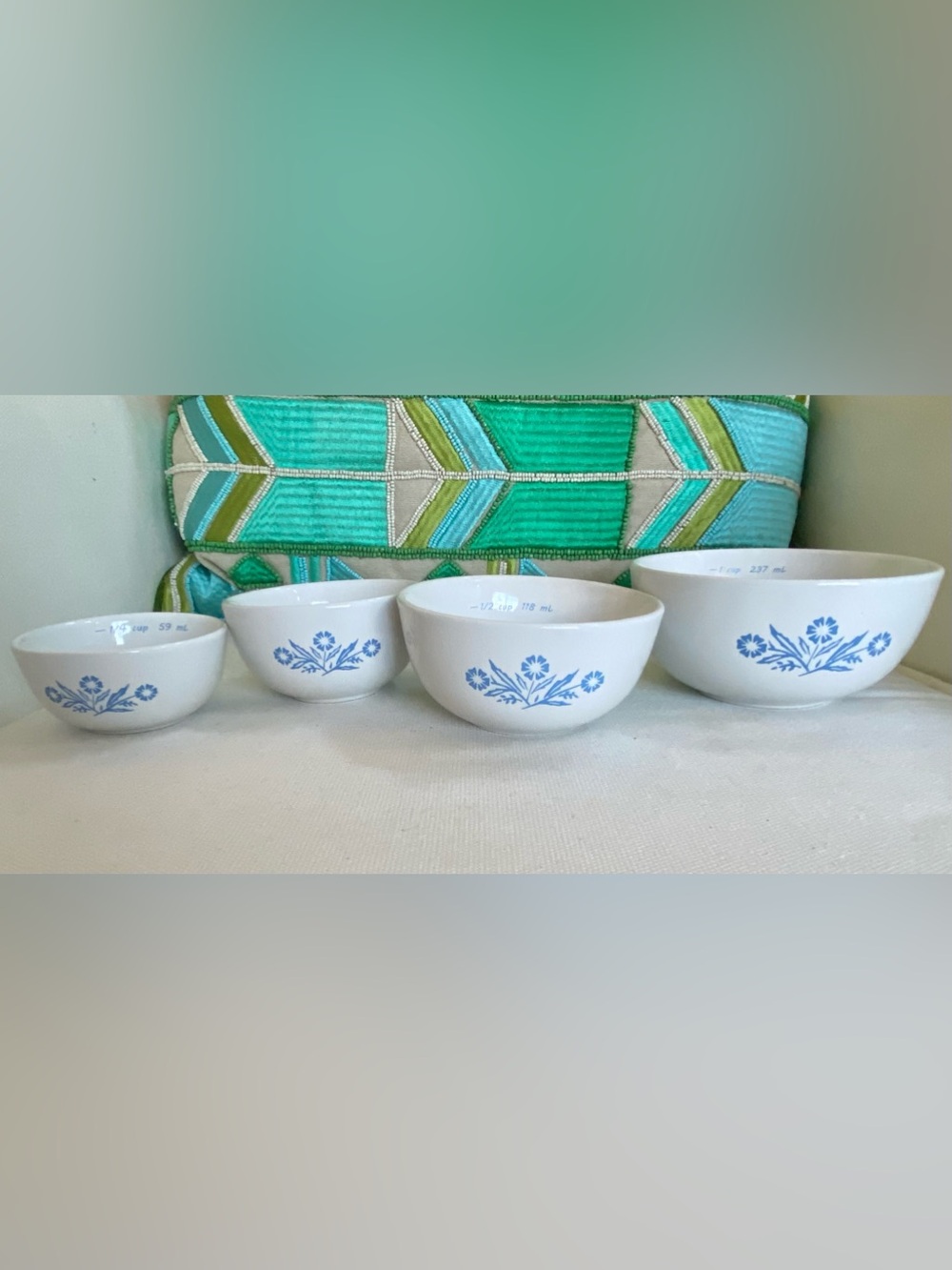 Corningware 60th Anniversary 4 pc. Measuring Cup Set Cornflower Blue & White